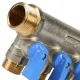 Коллектор распределительный 3/4" с запорными кранами и 4 отводами 1/2", ручки синие STOUT