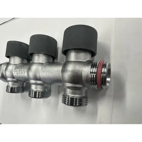 Коллектор REHAU (РЕХАУ - 11316453001)регулирующий, распределительный G3/4" с 3 отводами G 3/4"