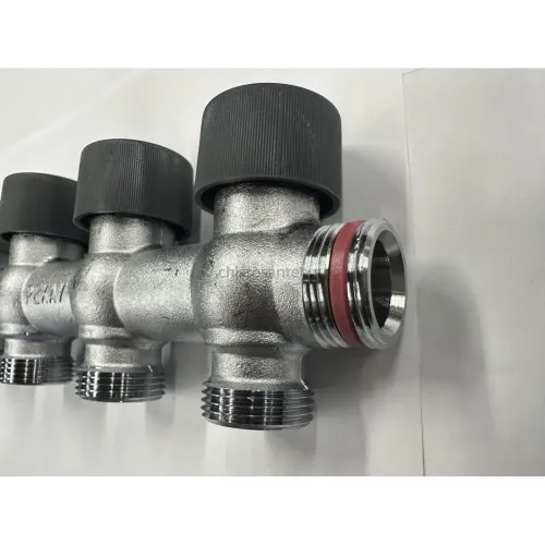 Коллектор REHAU (РЕХАУ - 11316473001)регулирующий, распределительный G3/4" с 4 отводами G 3/4"