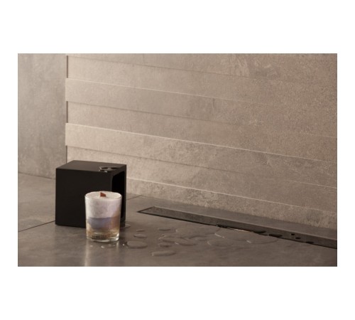 Душевой лоток Confluo Frameless Line 650 Black Glass-артикул-13701204