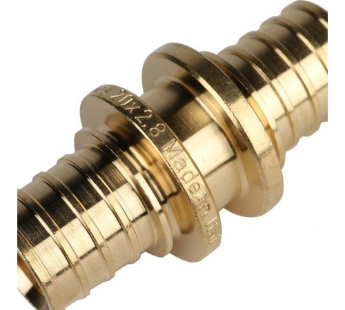 Муфта соединительная равнопроходная 20 Stout