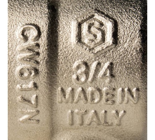 Кран шаровой полнопроходной угловой ВР/НР 3/4" американка, ручка бабочка Stout