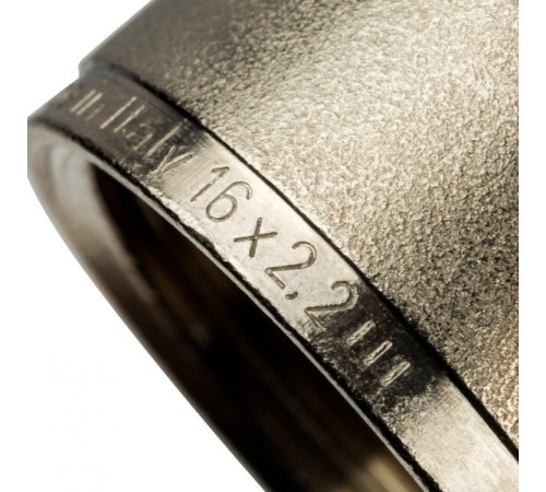 Фитинг компрессионный для труб PE-X 16х2,2х3/4" Stout Фитинг компрессионный для труб PE-X 16х2,2х3/4" Stout
